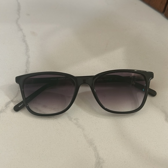 Halle Black Sunglasses with Fade Lenses - Picture 7 of 7